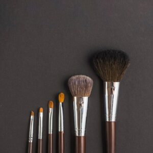 BROCHAS Y MAQUILLAJE